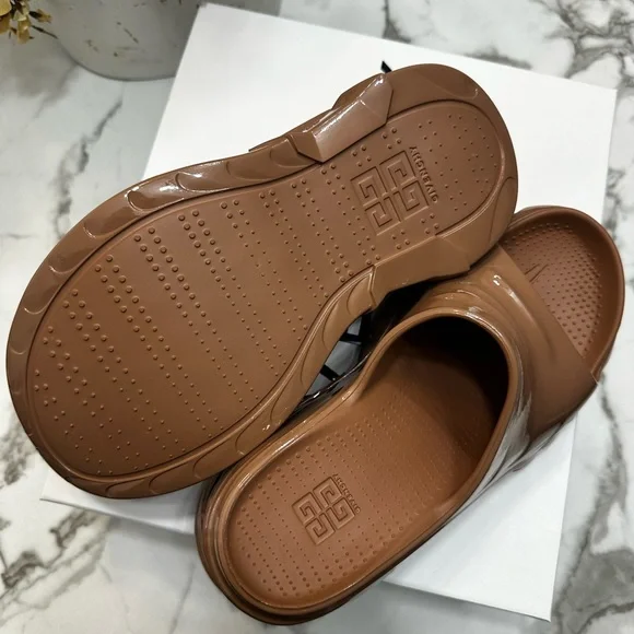 Givenchy Marshmallow wedge sandals Clay  in rubber size 38 - Picture 15 of 17